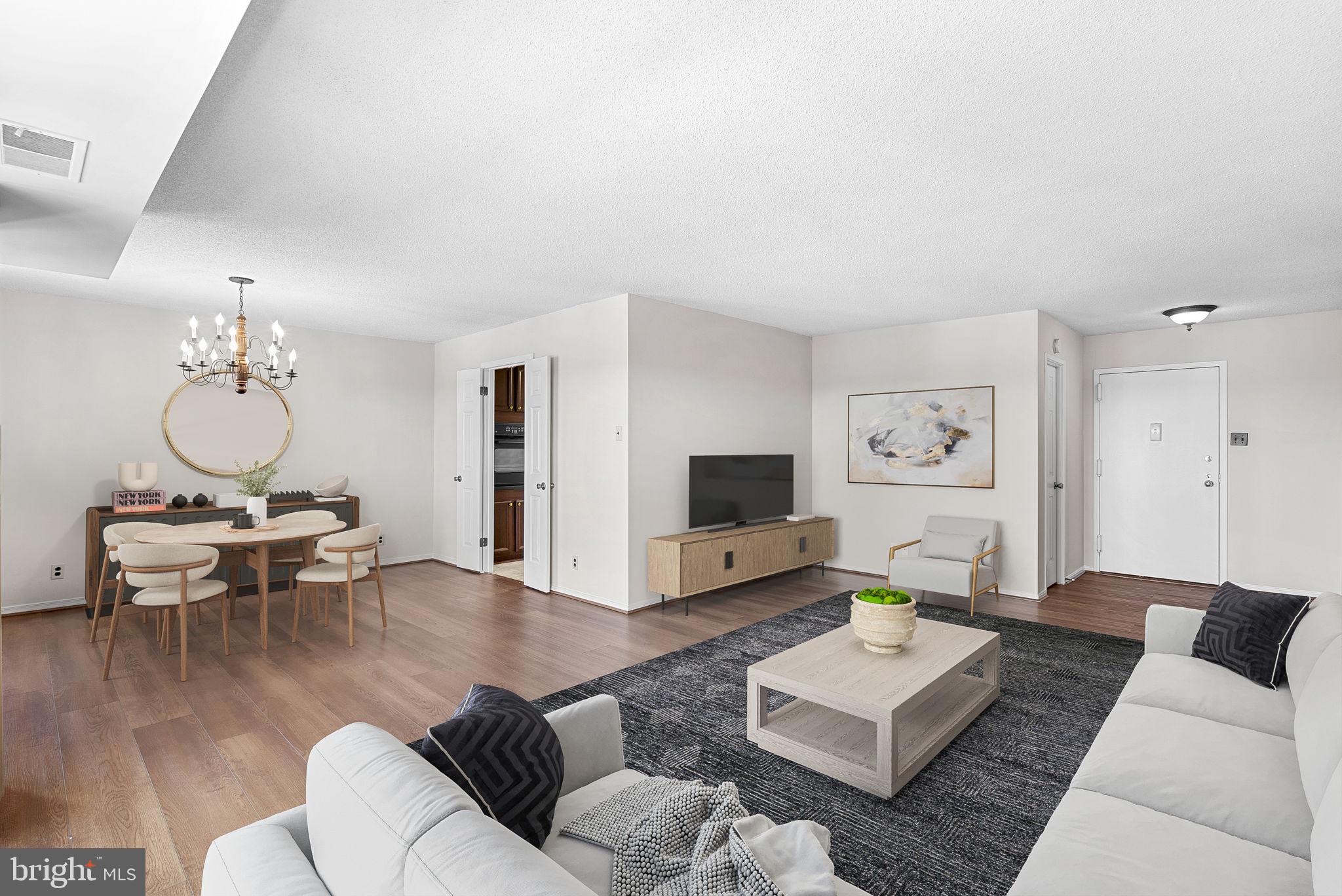 307 Yoakum Pkwy #1718