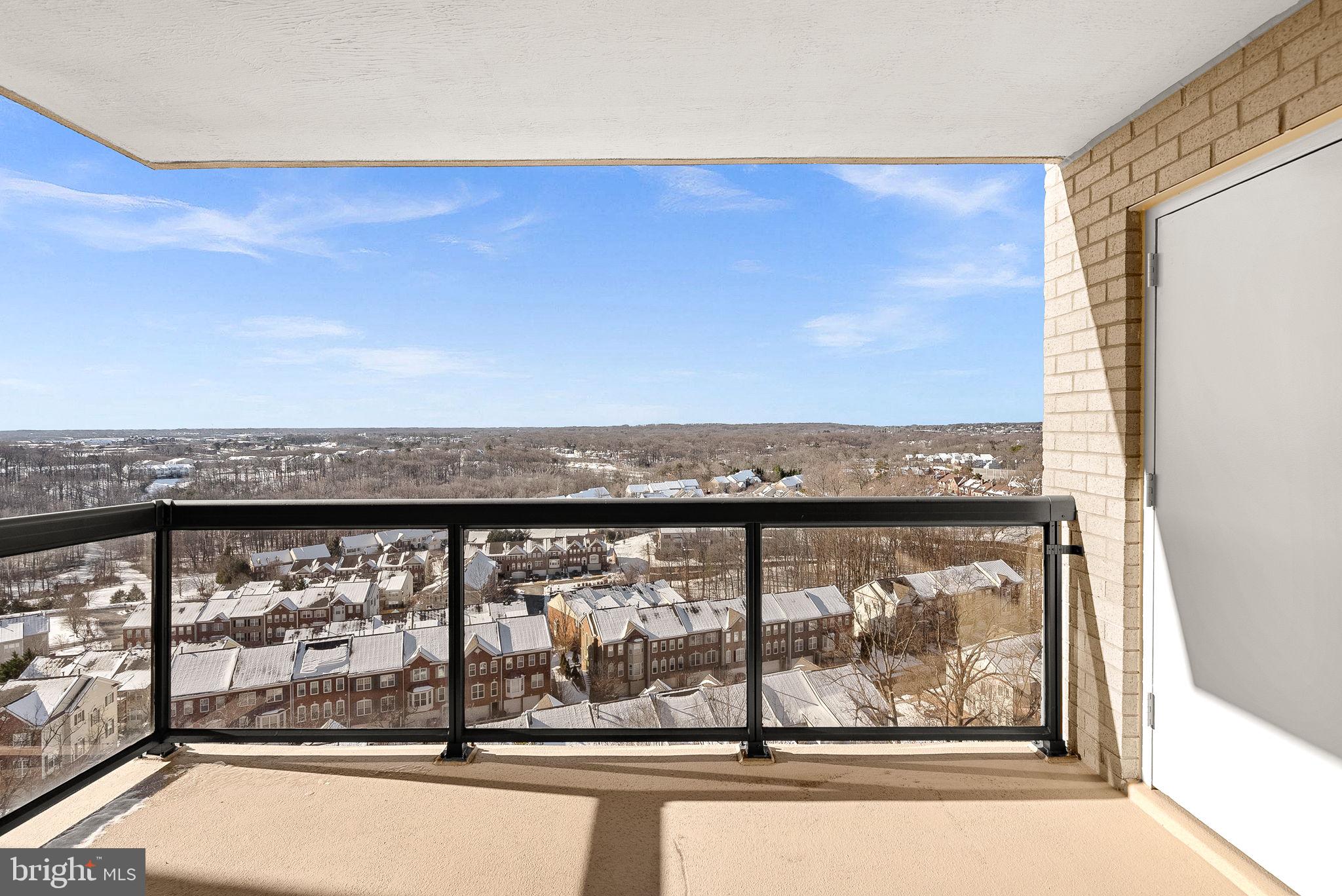307 Yoakum Pkwy #1718