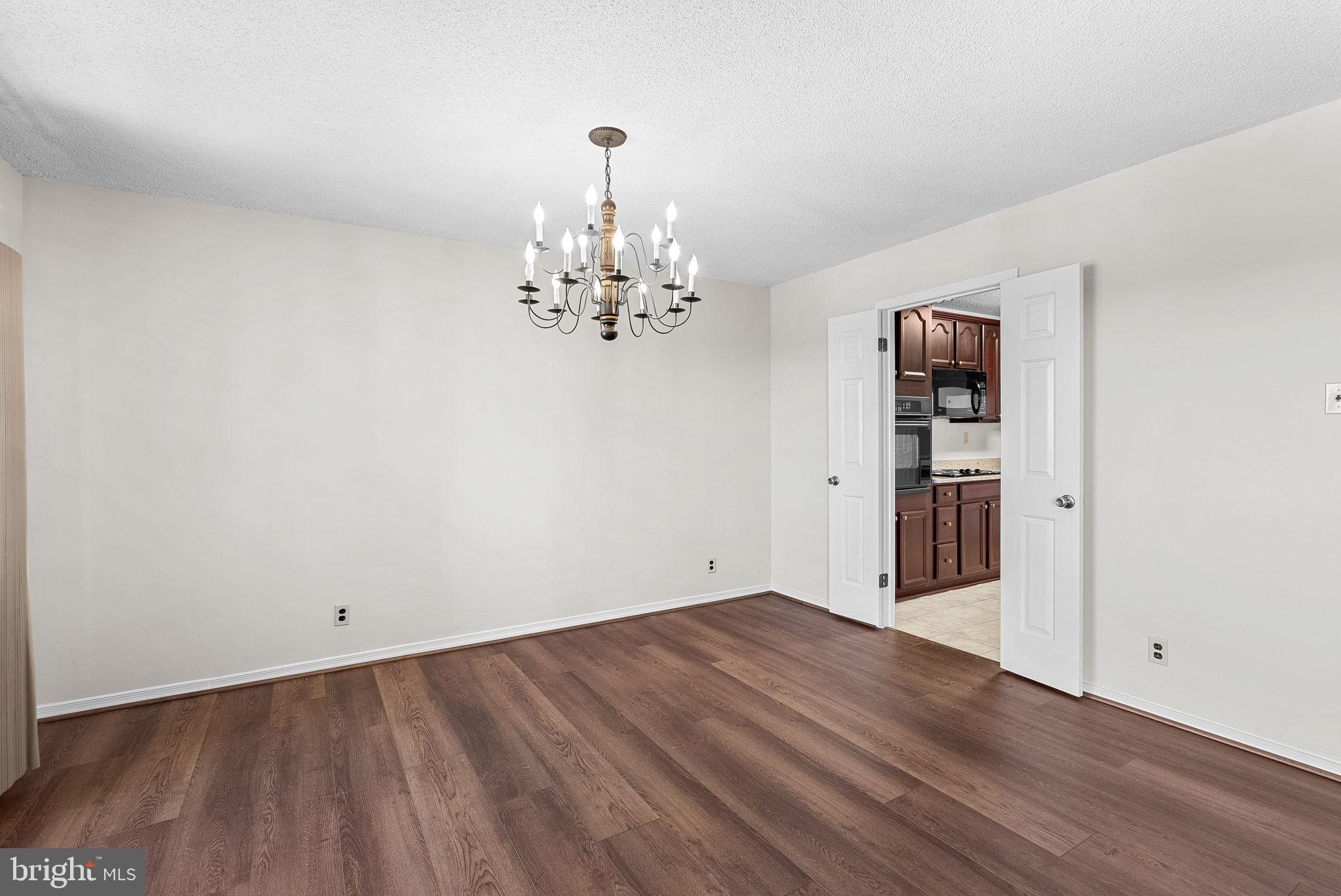 307 Yoakum Pkwy #1718