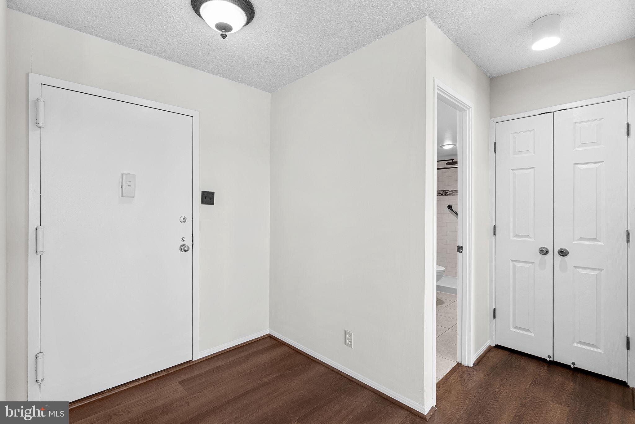 307 Yoakum Pkwy #1718