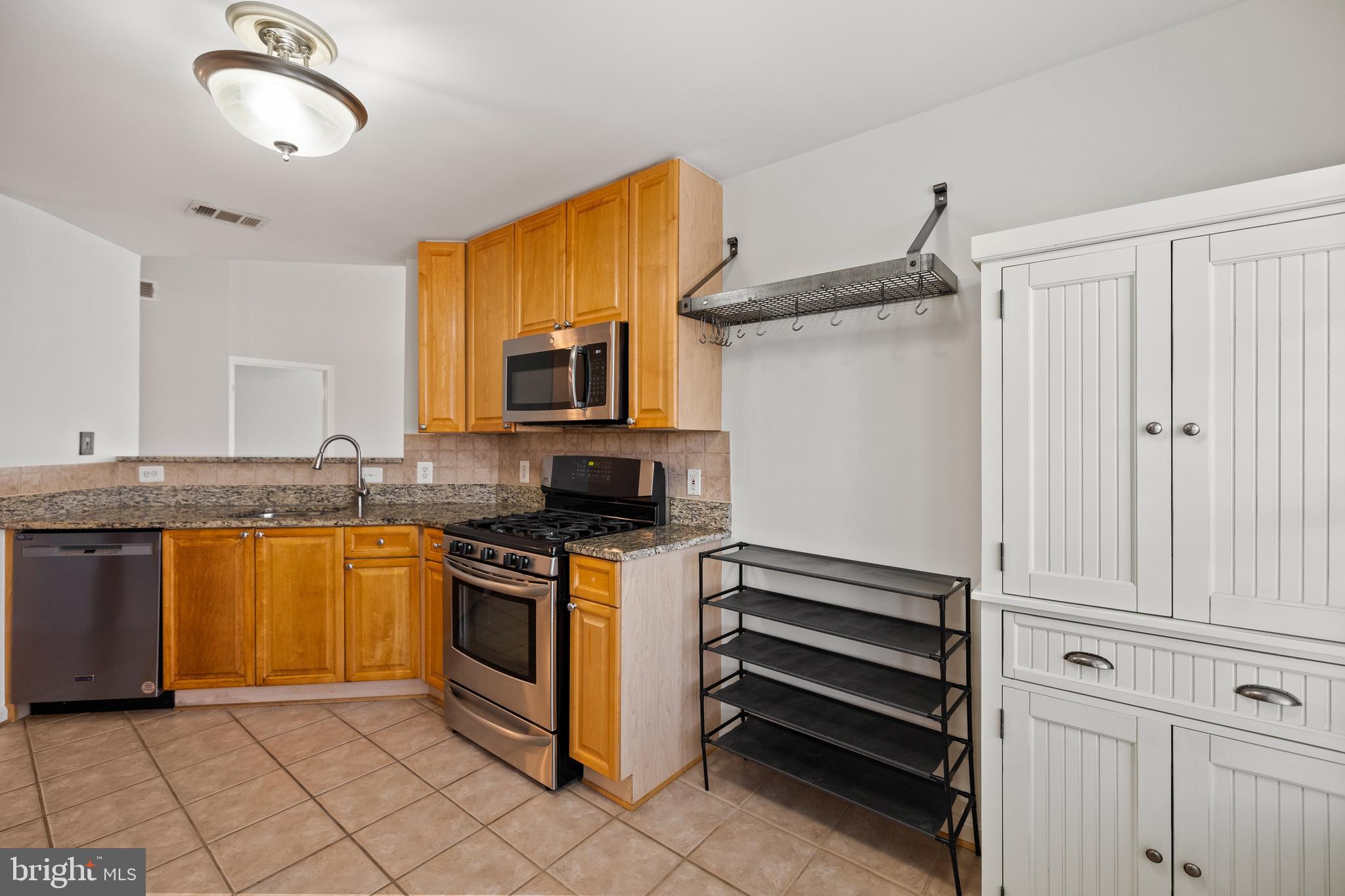 171 SOMERVELLE ST #403