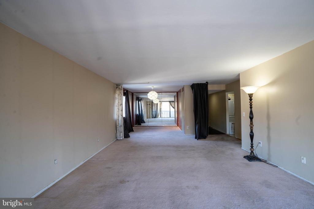 6101 Edsall Rd #602