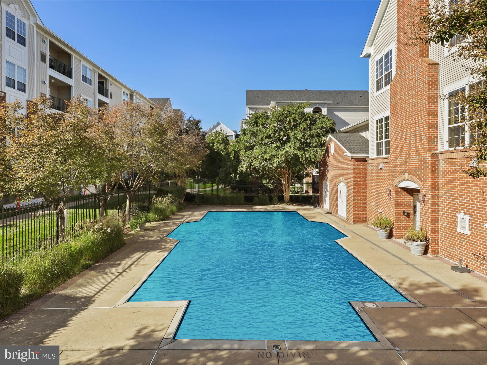 4860 Eisenhower Ave #292