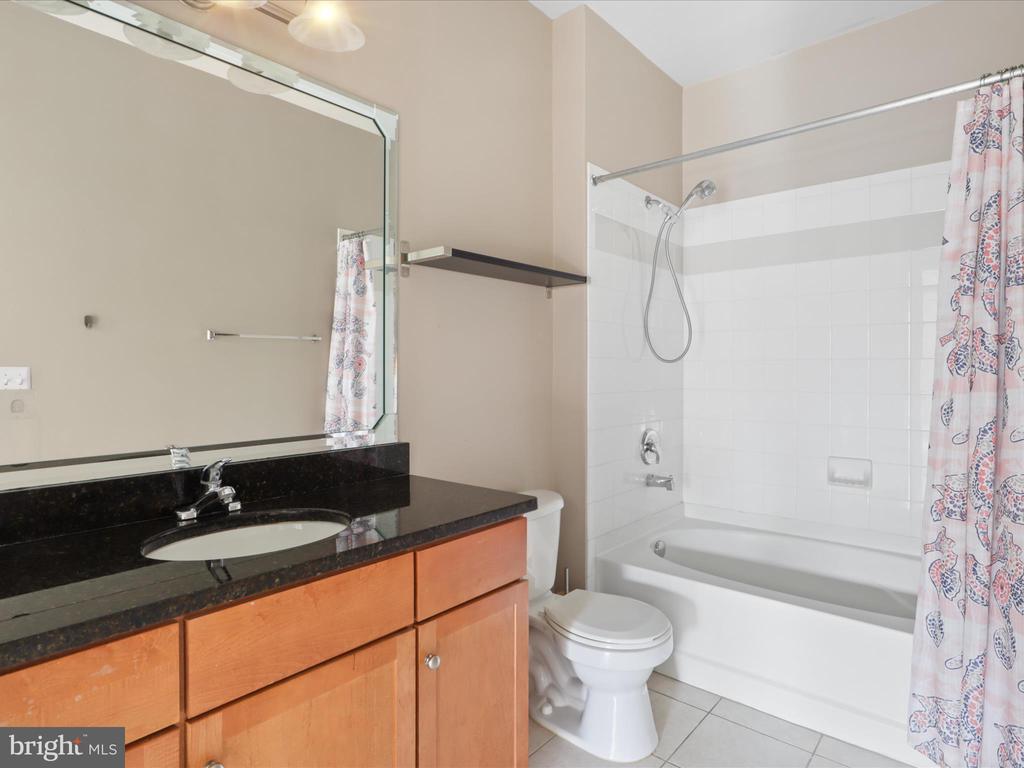4860 Eisenhower Ave #292