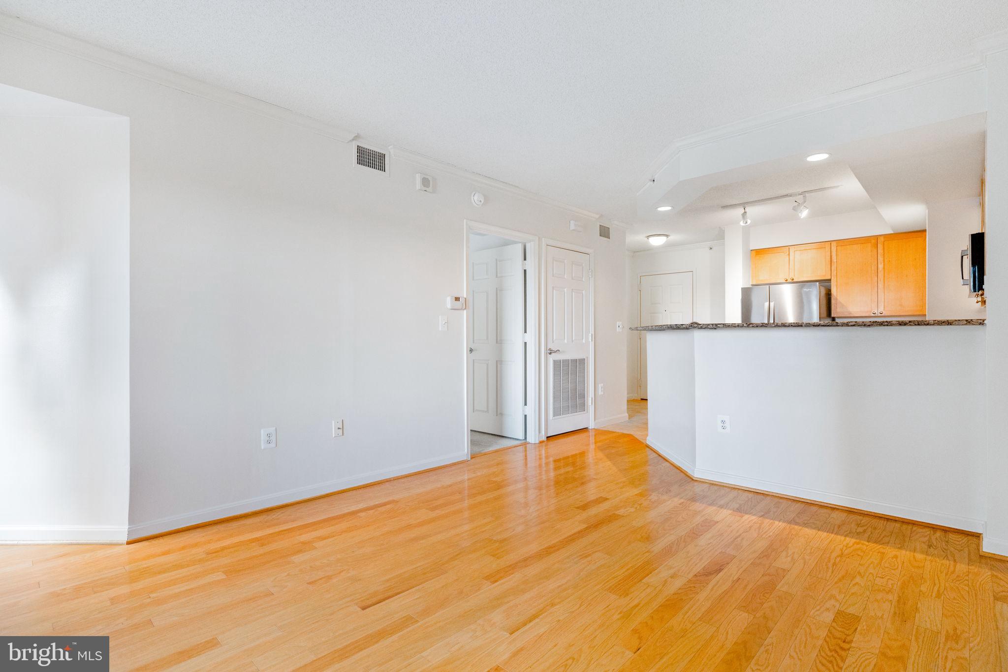 3101 N HAMPTON DR #616