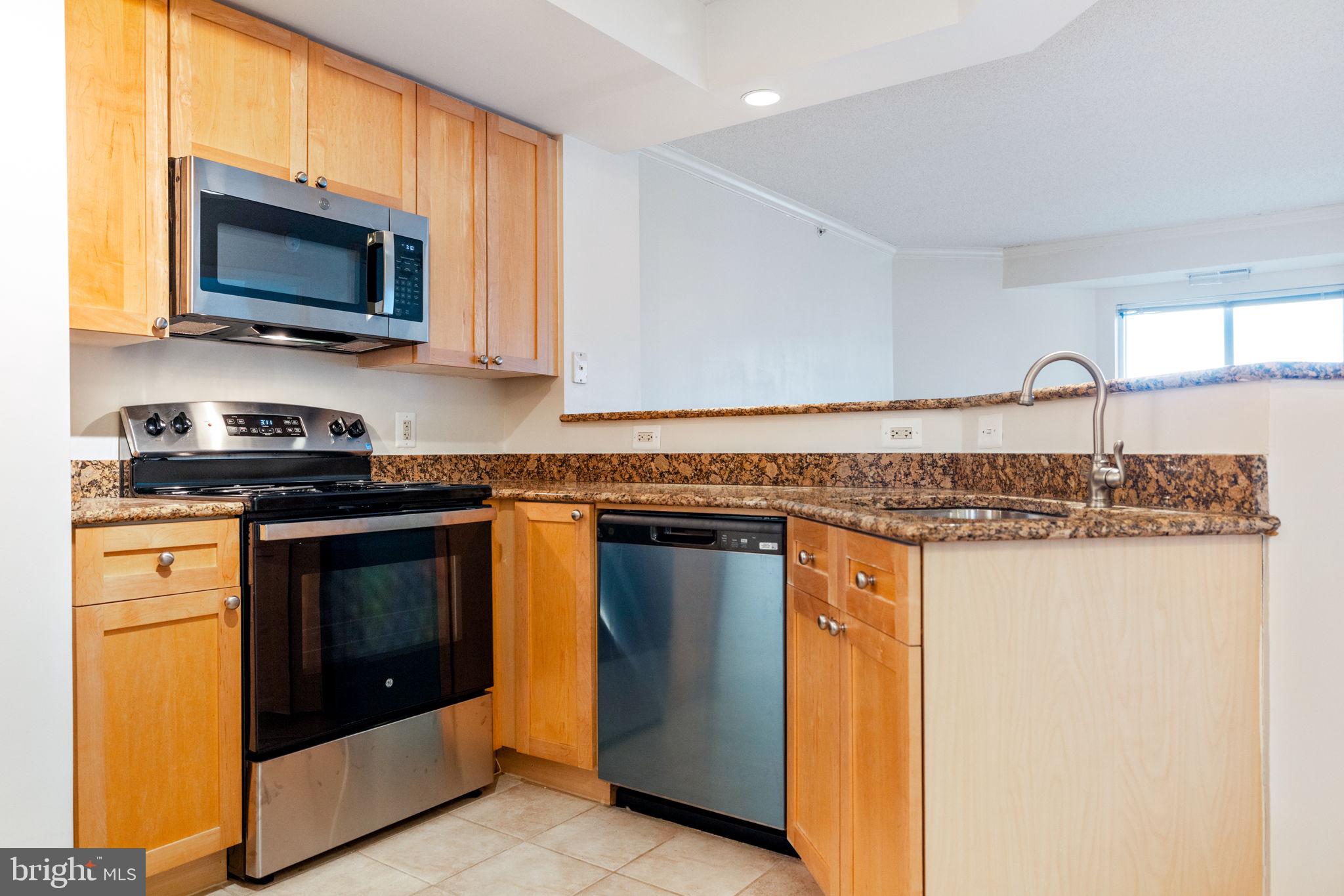 3101 N HAMPTON DR #616