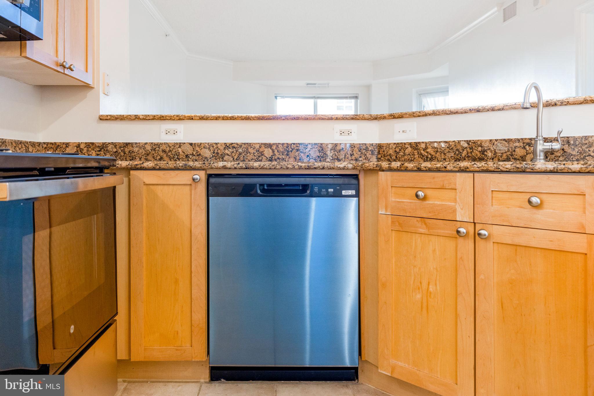 3101 N HAMPTON DR #616