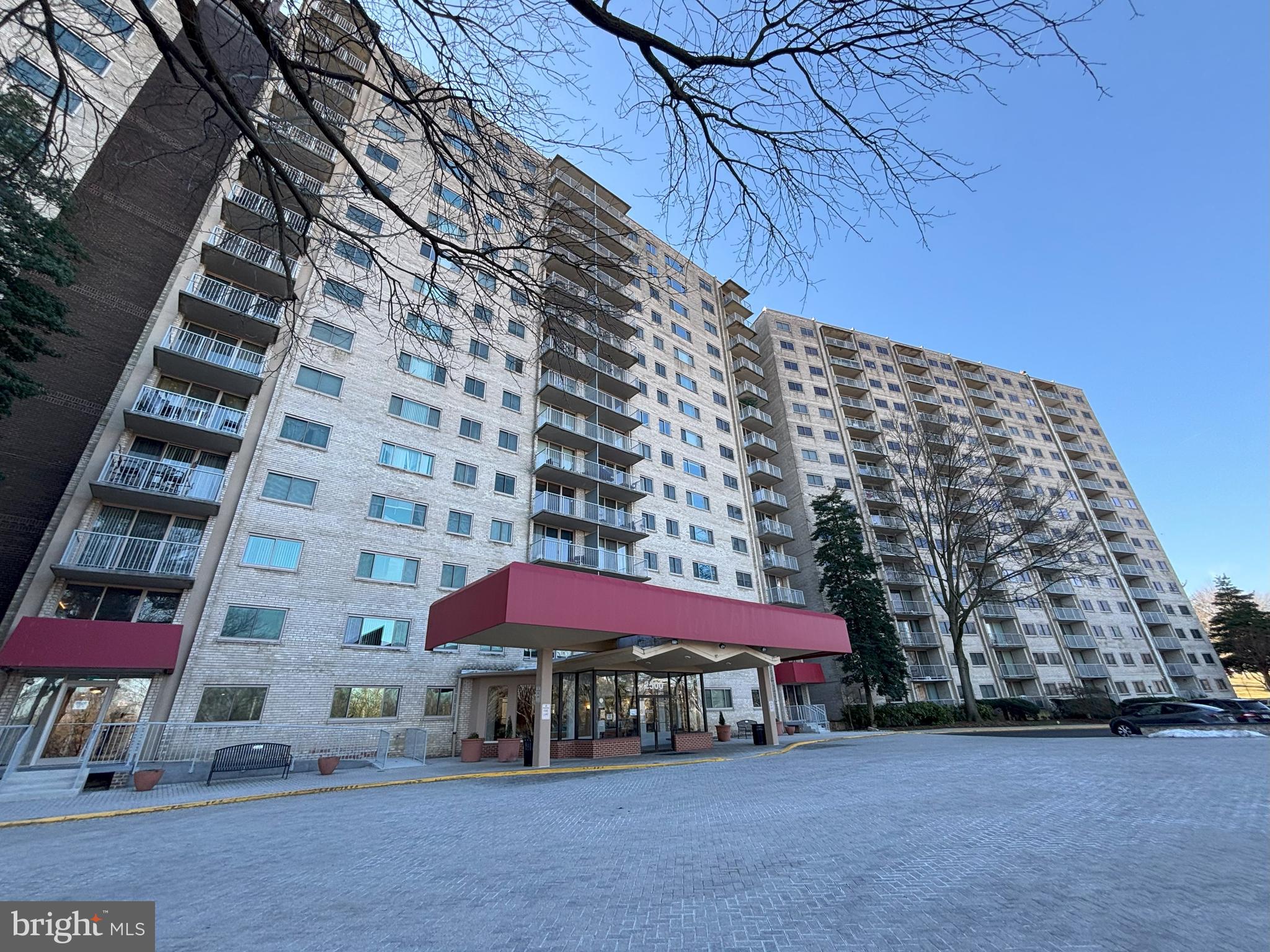 2500 N VAN DORN ST N #1417