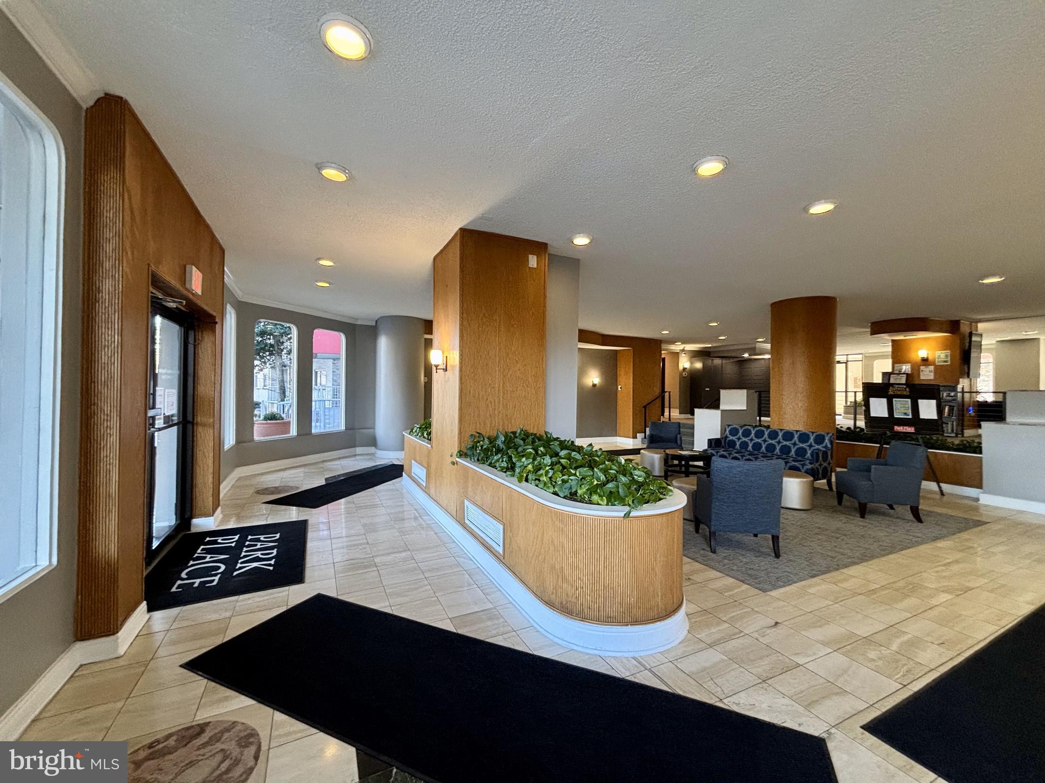 2500 N VAN DORN ST N #1417