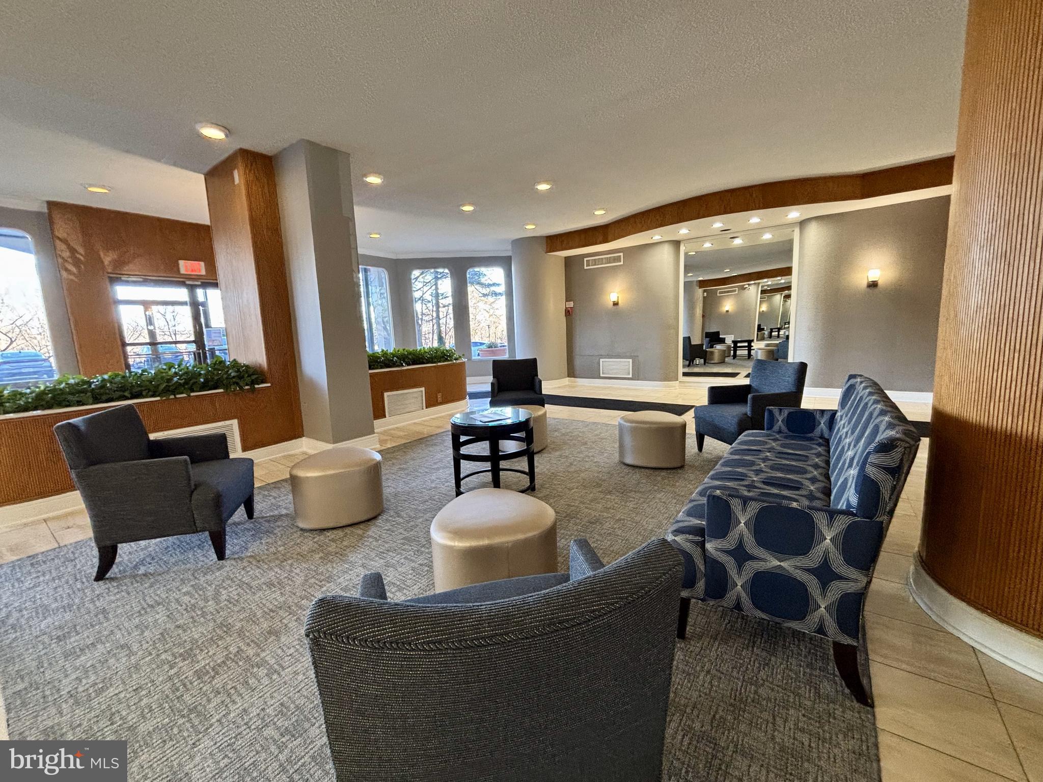 2500 N VAN DORN ST N #1417