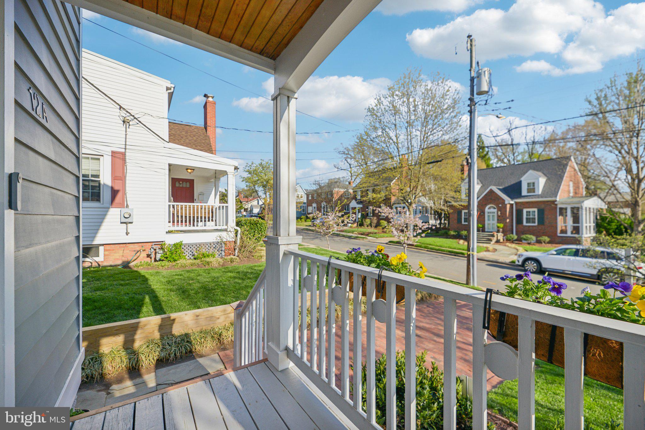 12a E Chapman St
