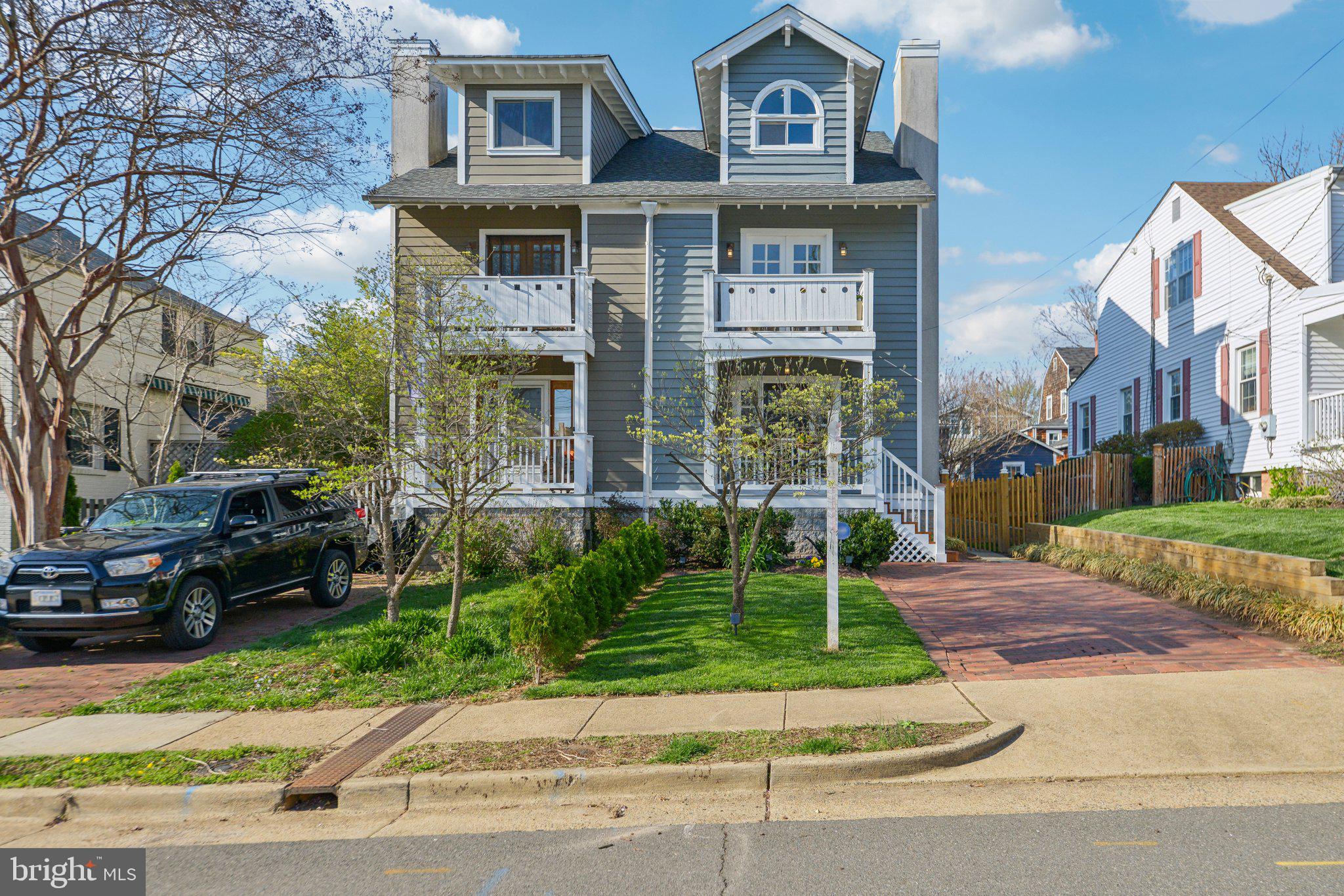 12a E Chapman St