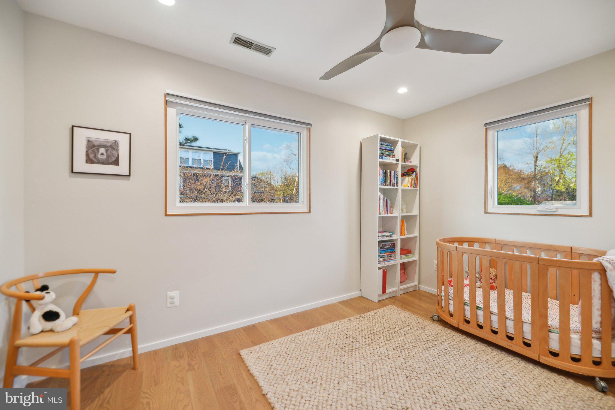 12a E Chapman St