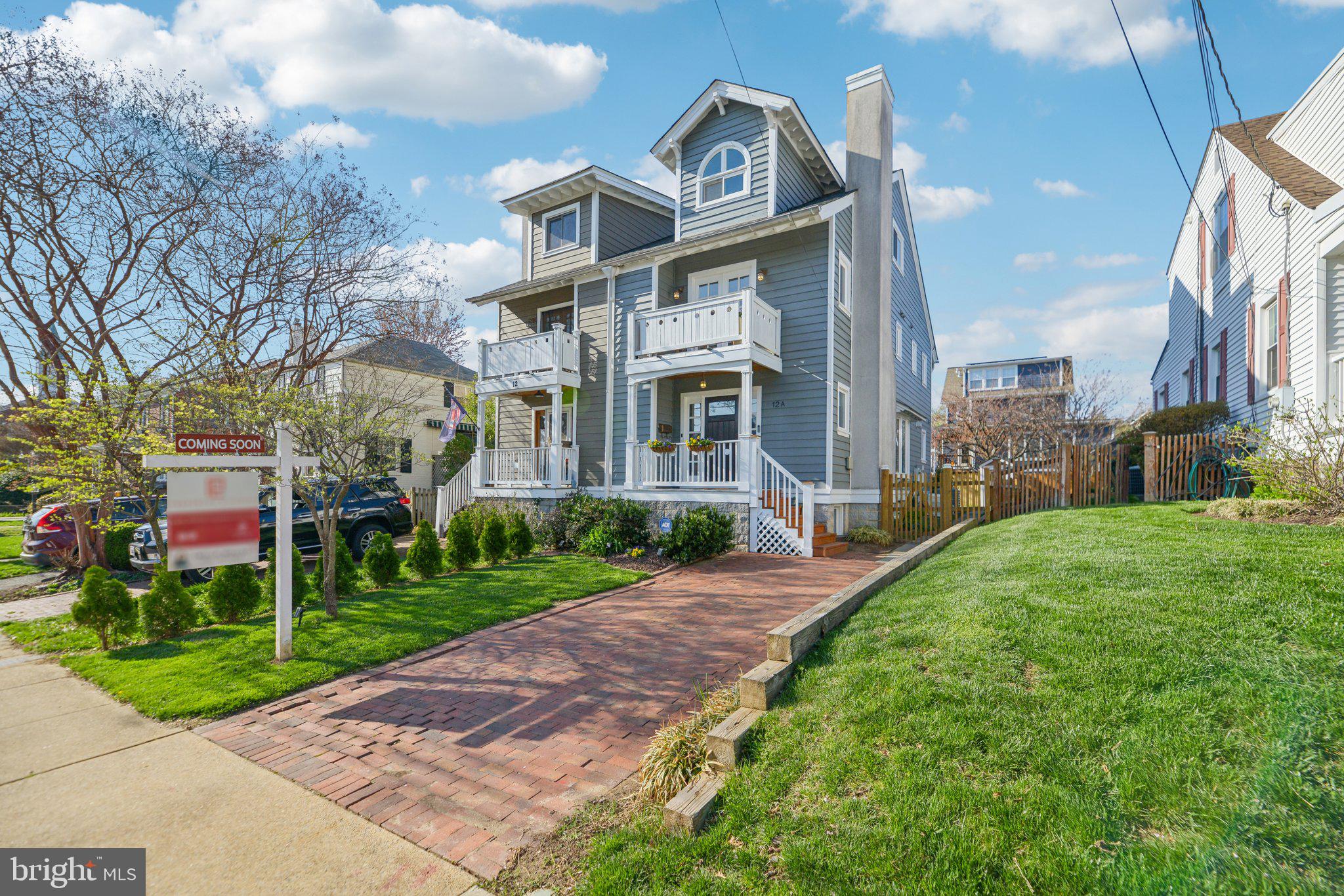 12a E Chapman St