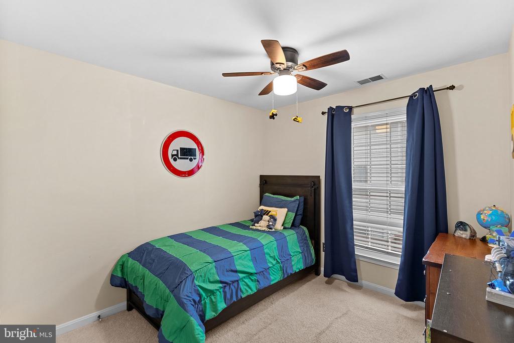 2466 Garnett Dr