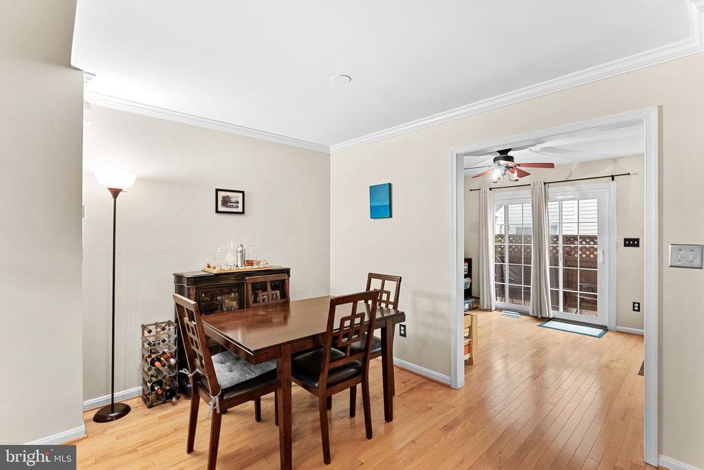 2466 Garnett Dr