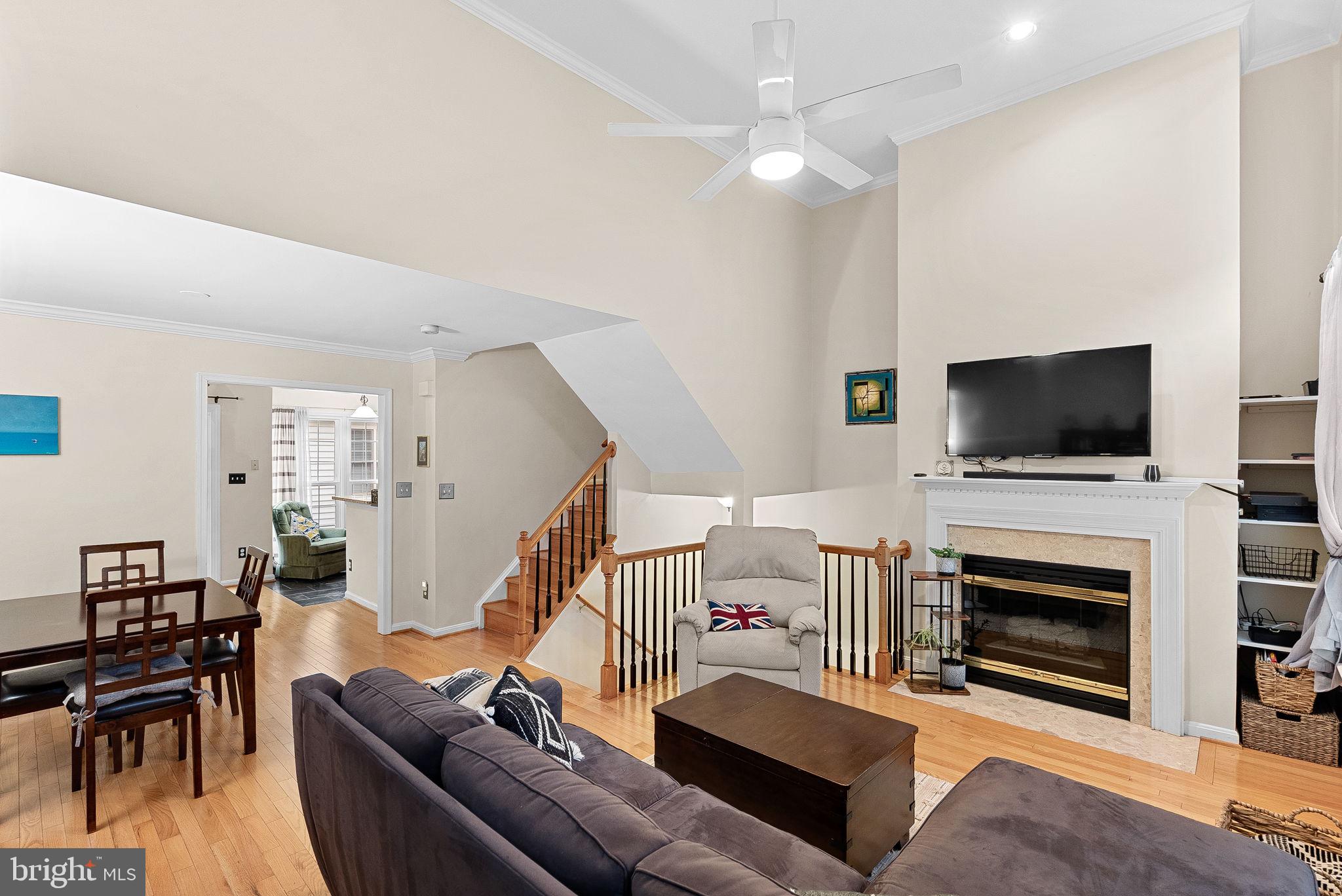 2466 Garnett Dr