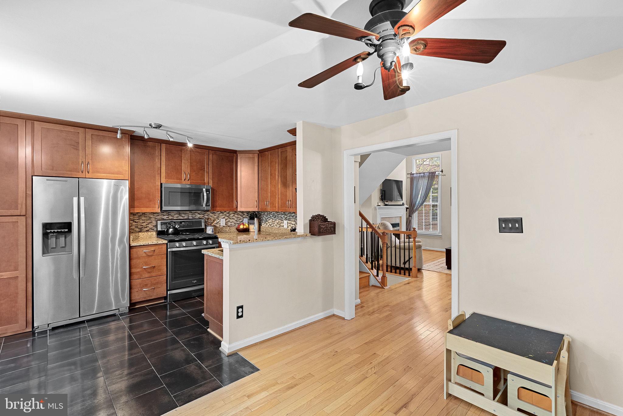 2466 Garnett Dr