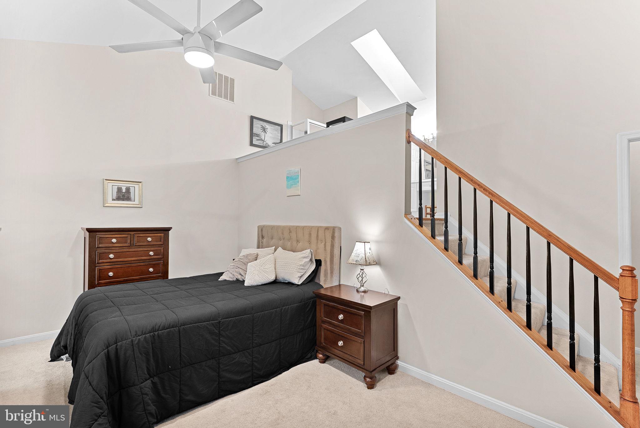 2466 Garnett Dr