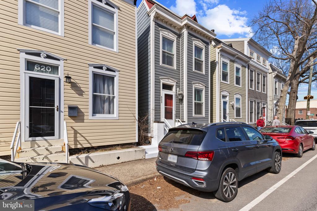 622 N PATRICK ST