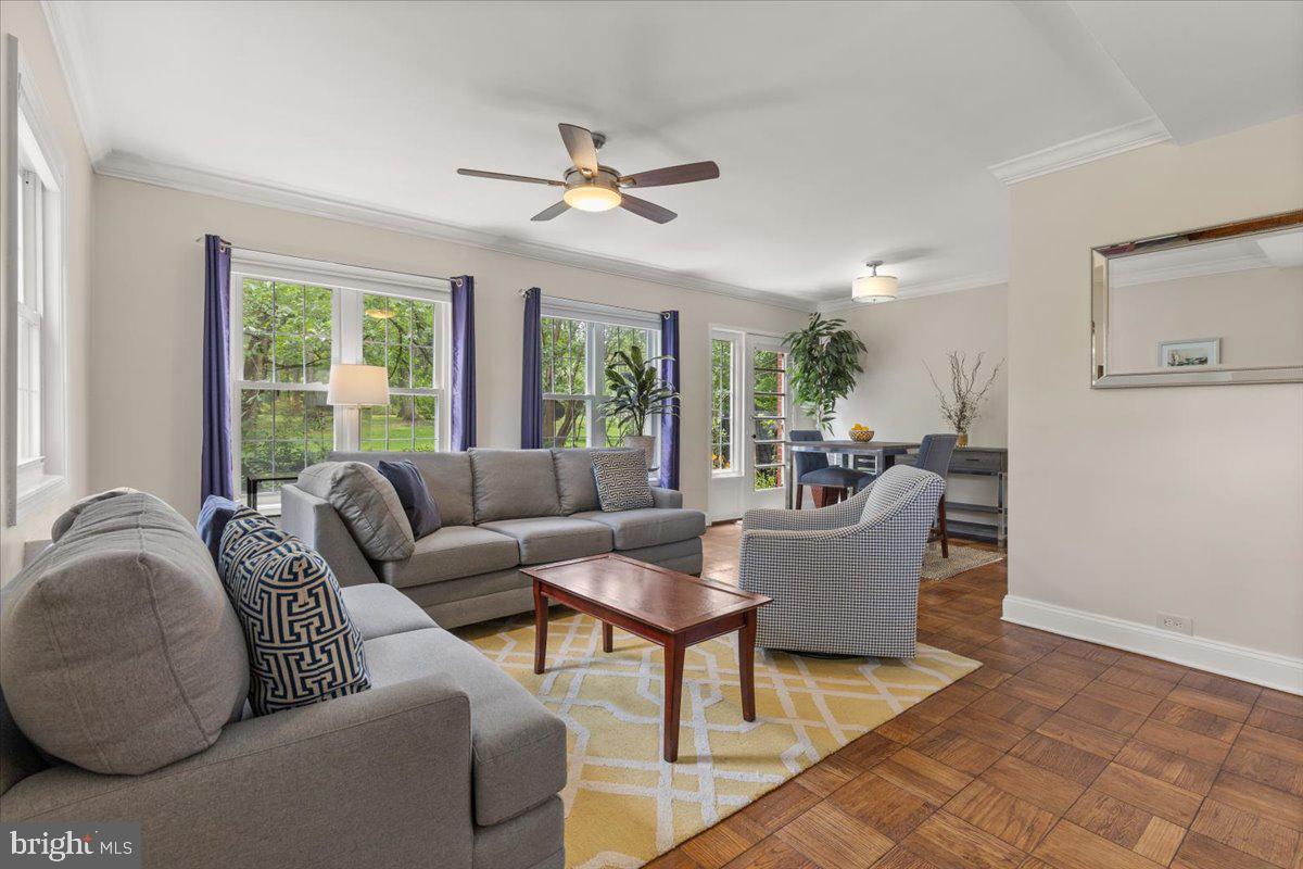 3128 Martha Custis Dr