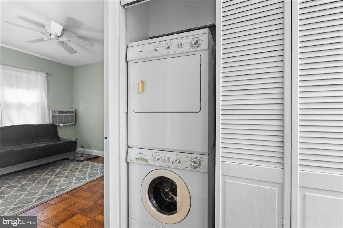 3128 Martha Custis Dr