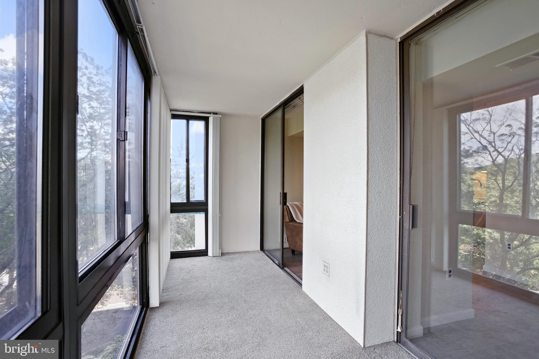 5300 Holmes Run Pkwy #407