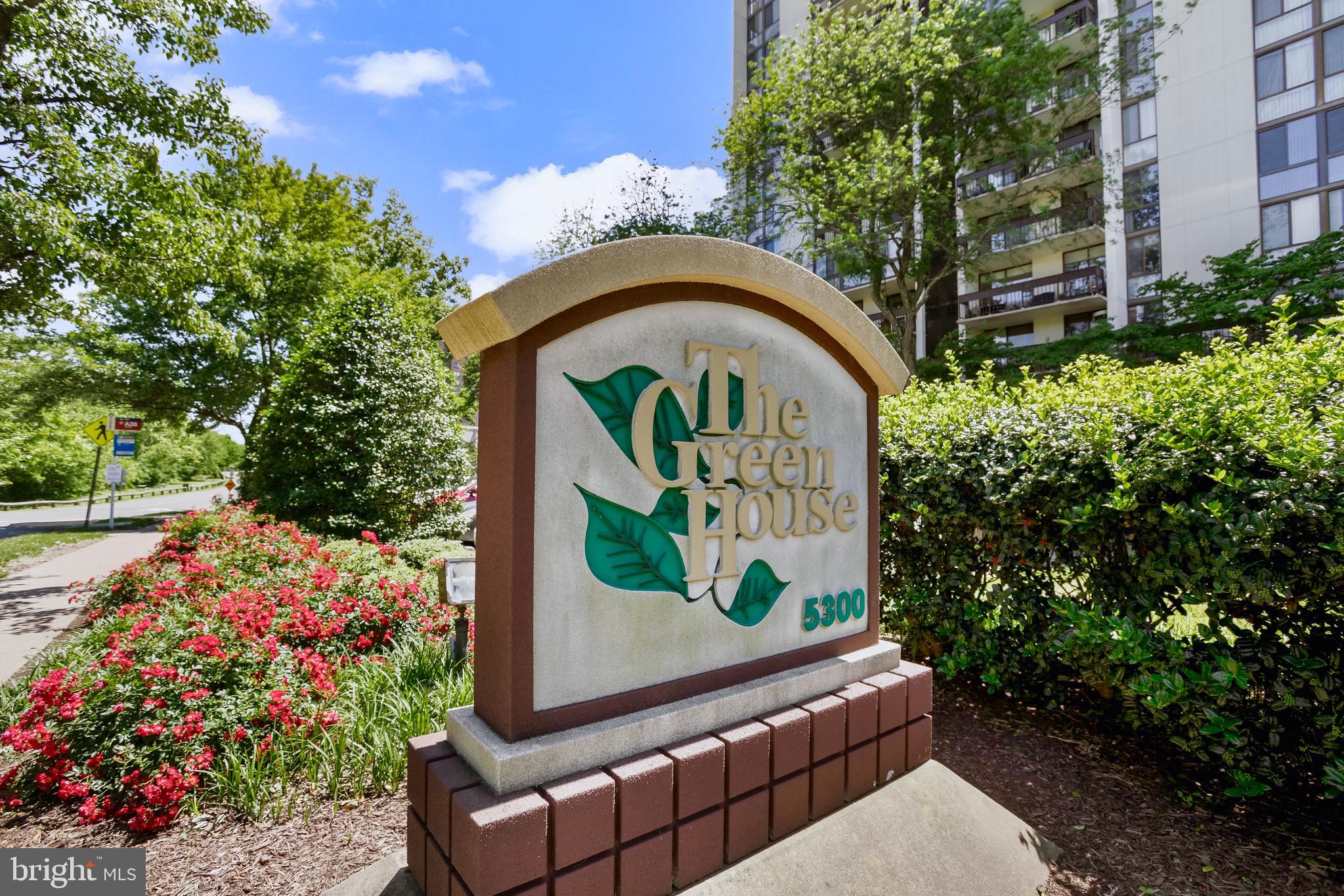 5300 Holmes Run Pkwy #407