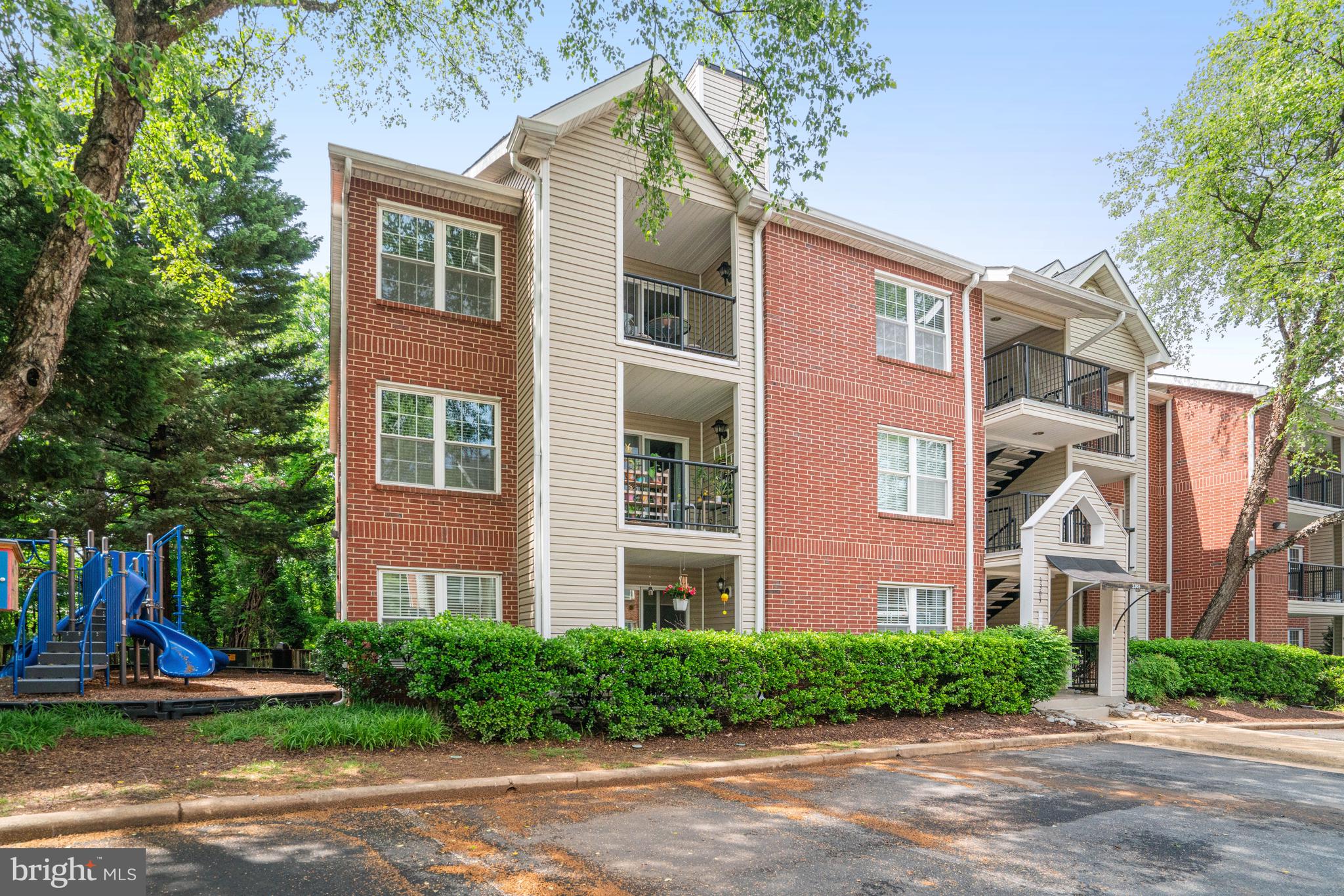 3303 Wyndham Cir #348