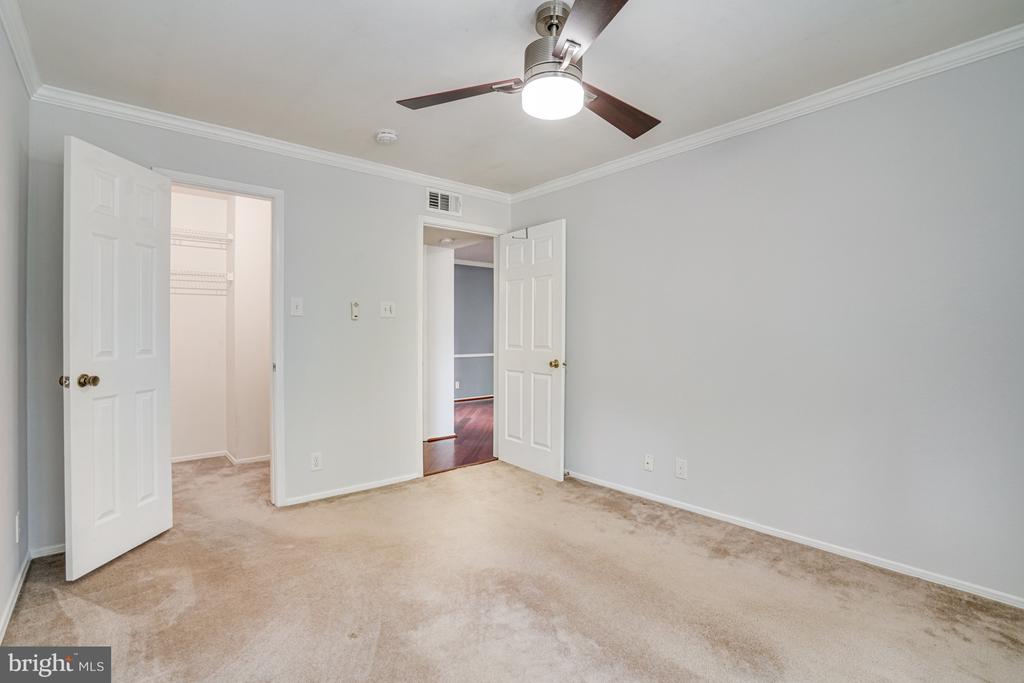3303 Wyndham Cir #348