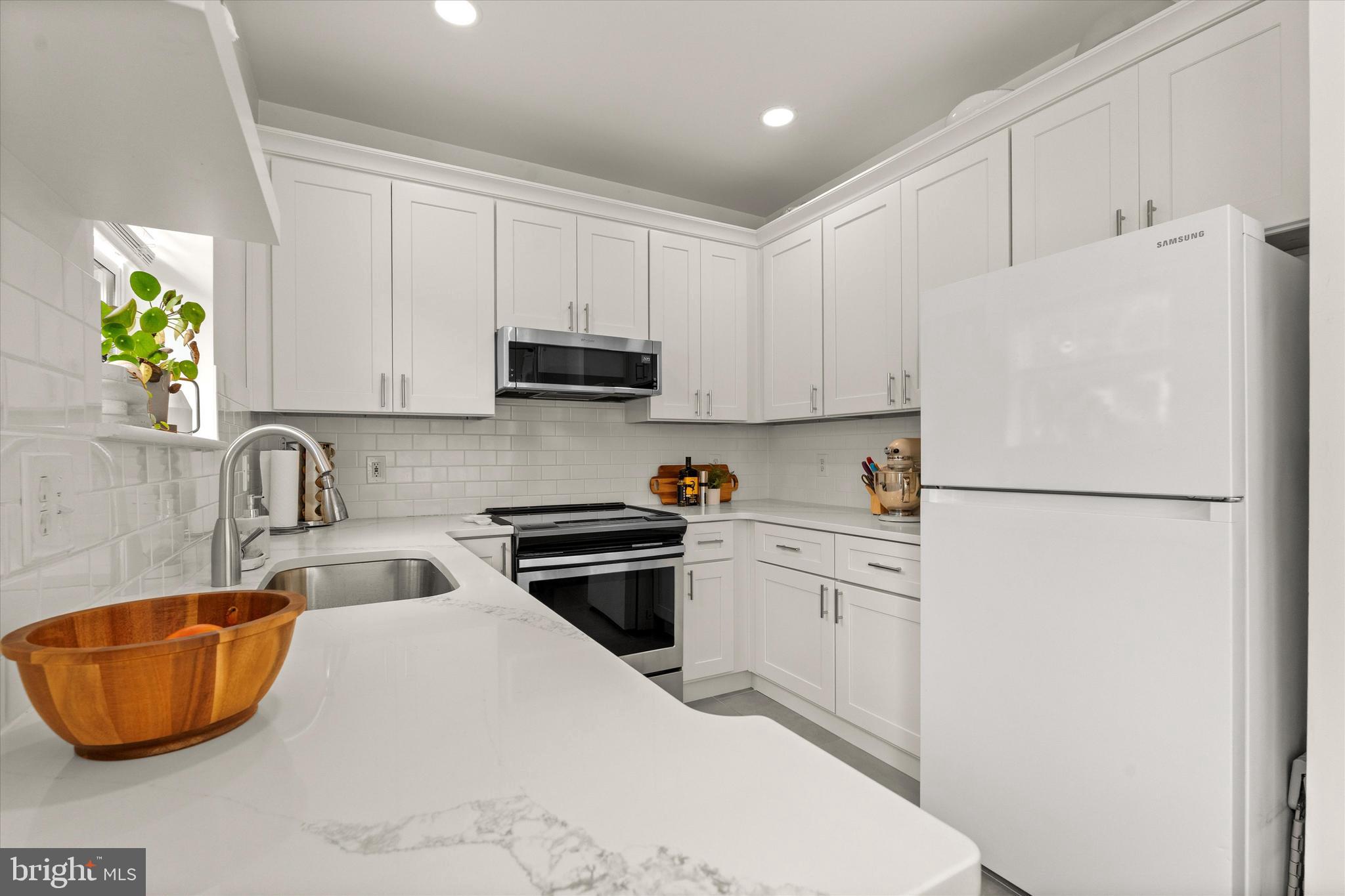 4550 STRUTFIELD LN #2229