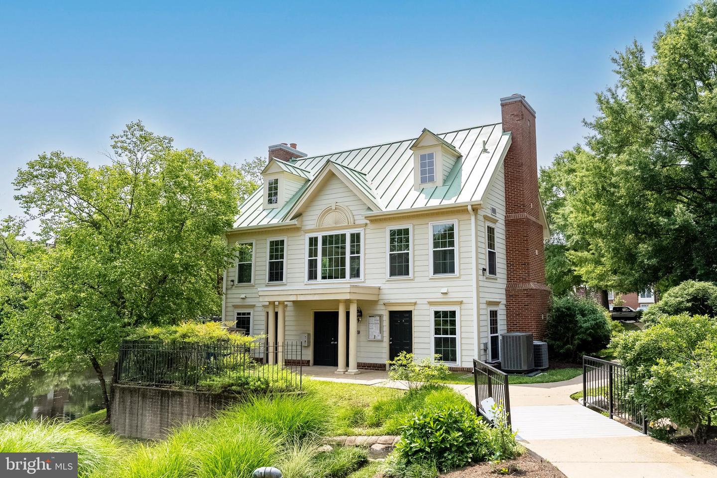 1206 Dartmouth Rd