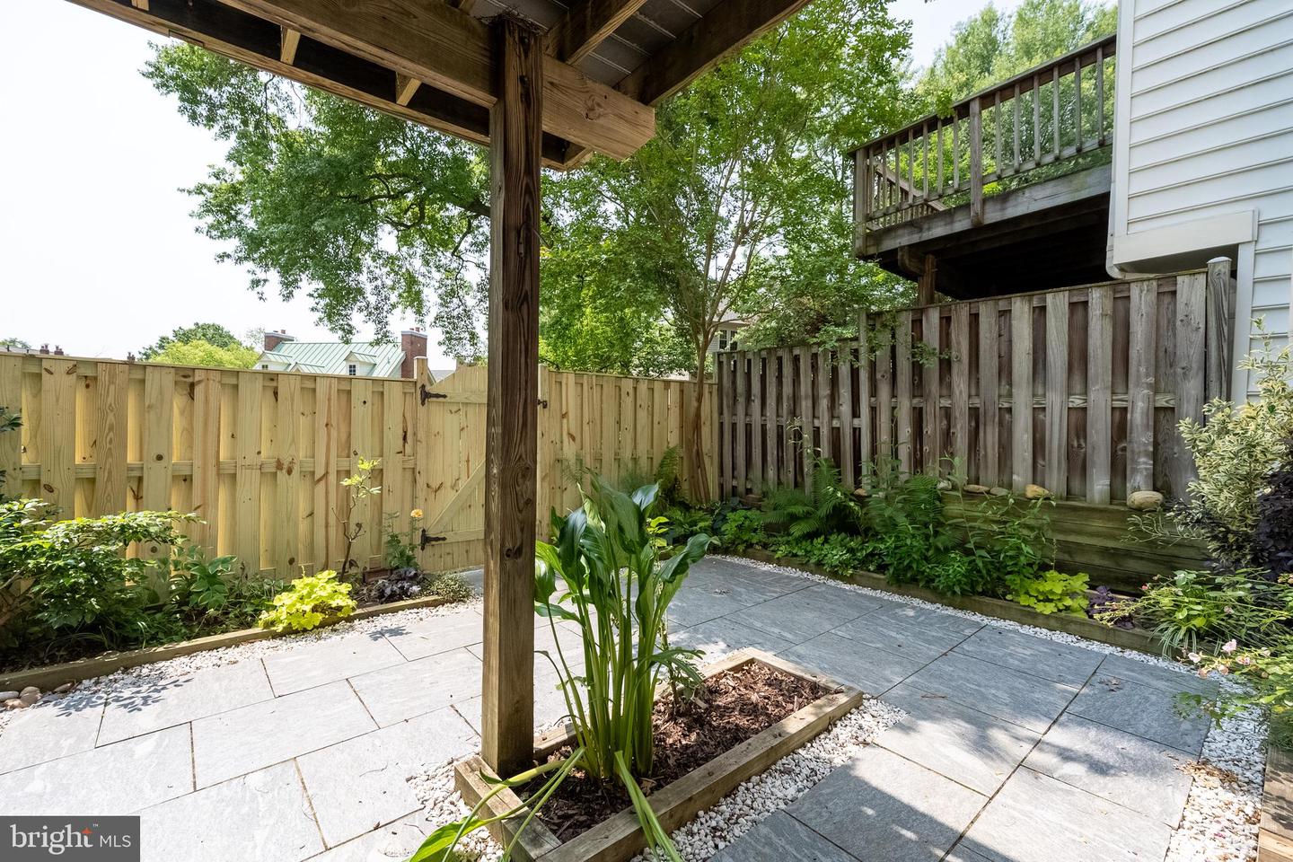 1206 Dartmouth Rd
