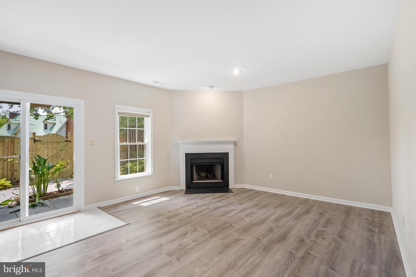 1206 Dartmouth Rd