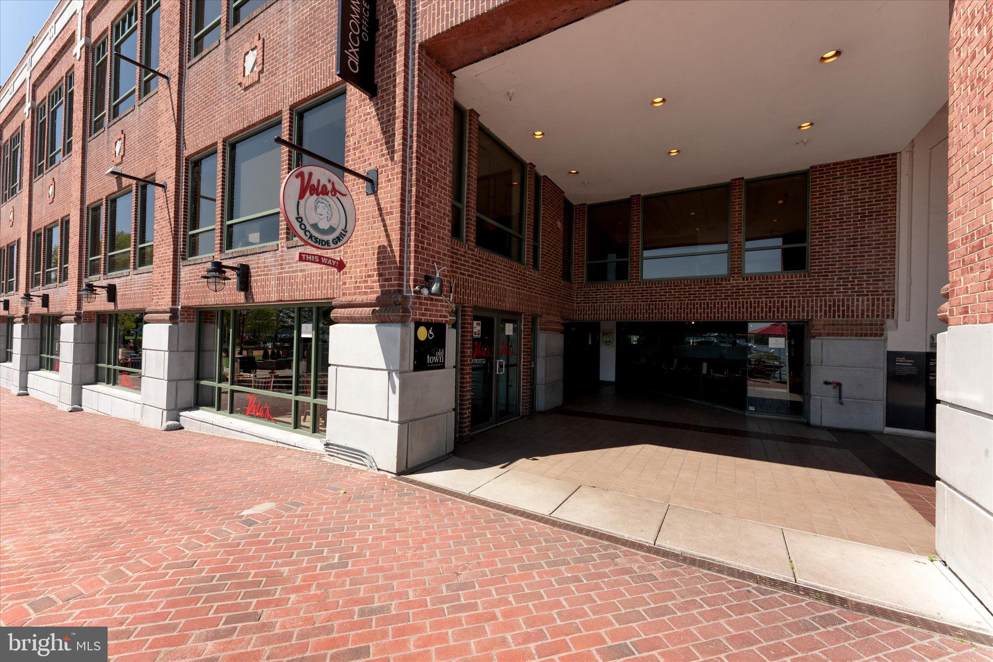 733 S Fayette St