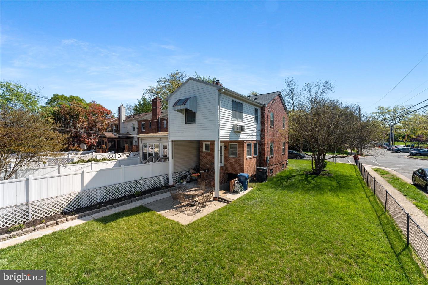 733 S Fayette St