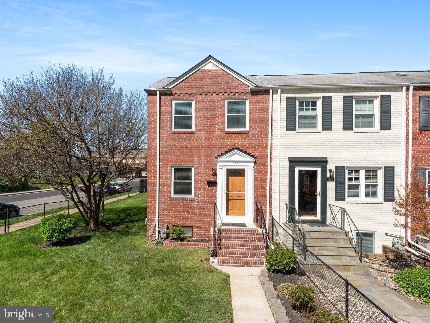 733 S Fayette St