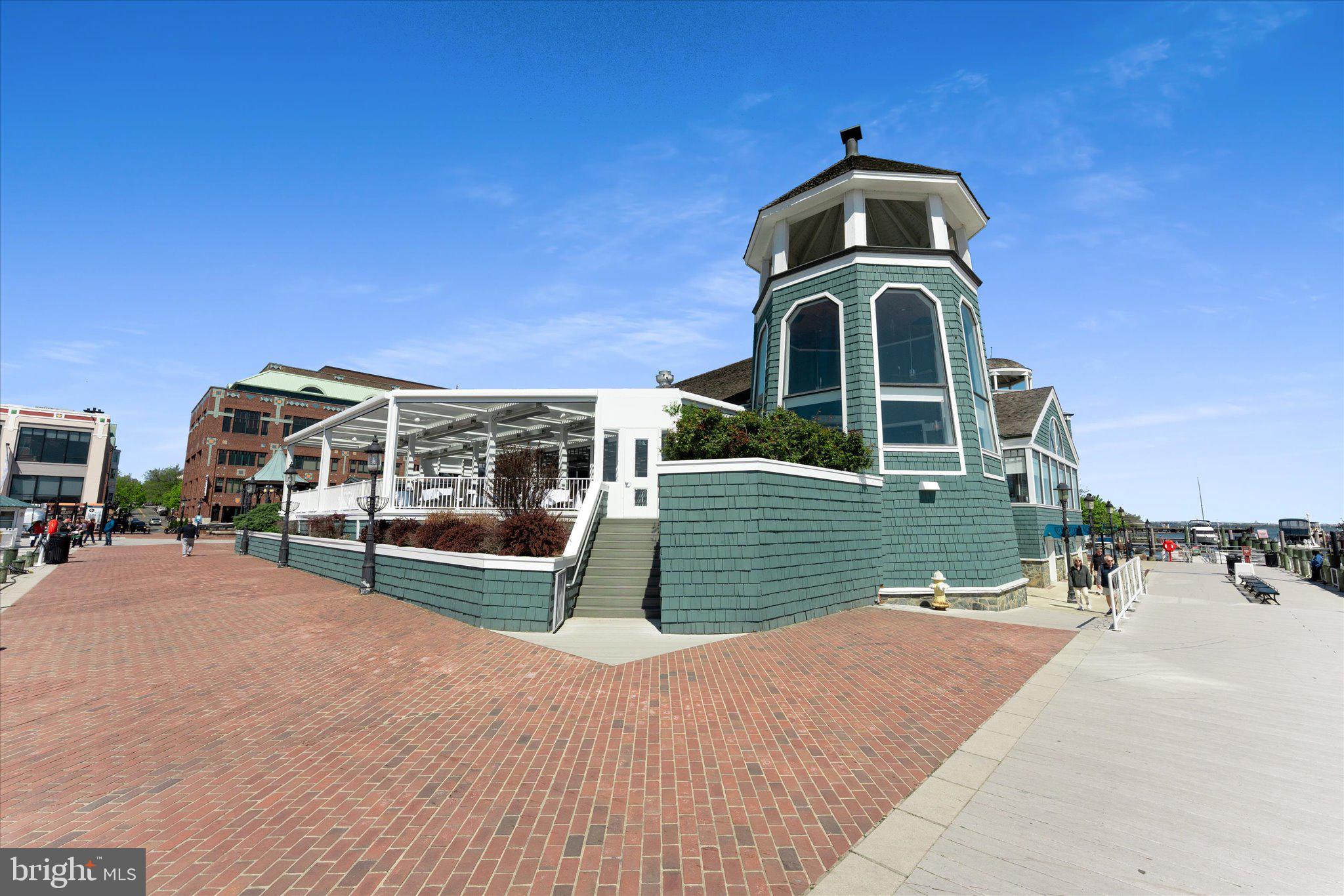 733 S Fayette St