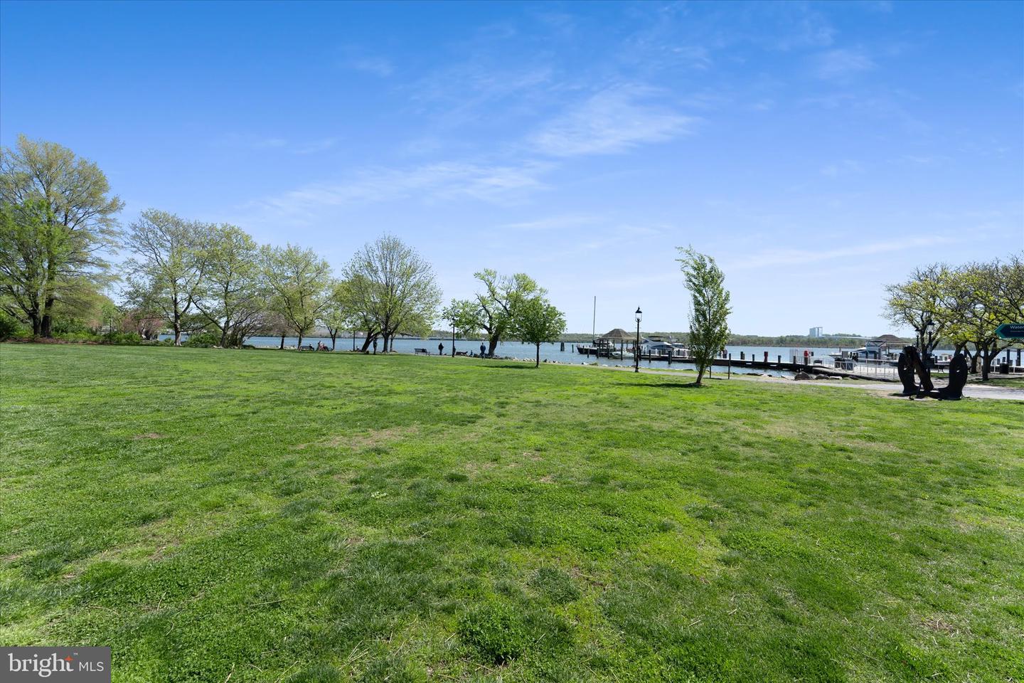 733 S Fayette St