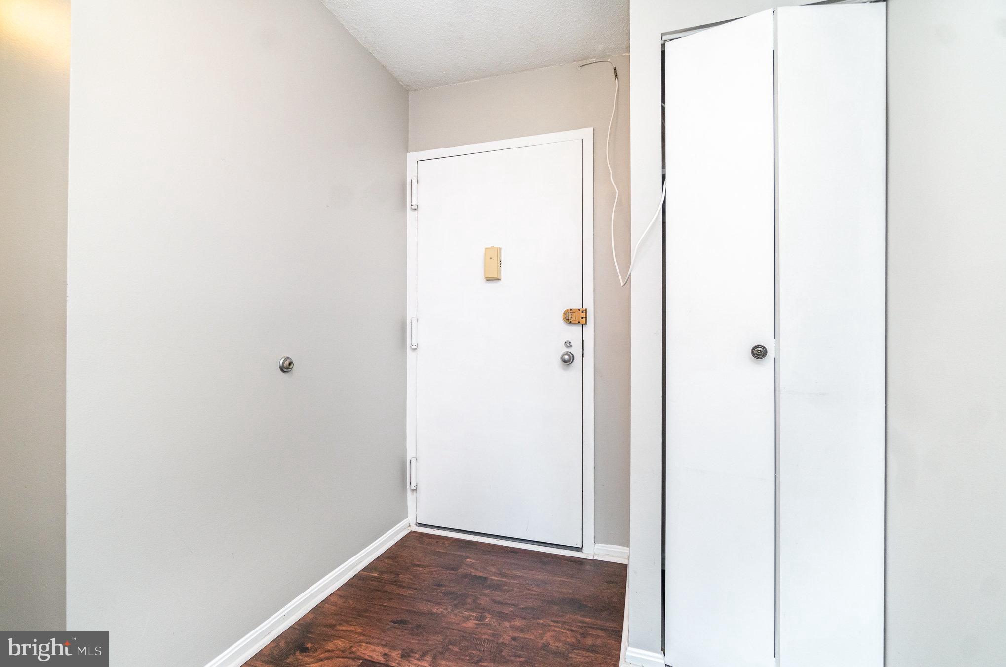 307 Yoakum Pkwy #716