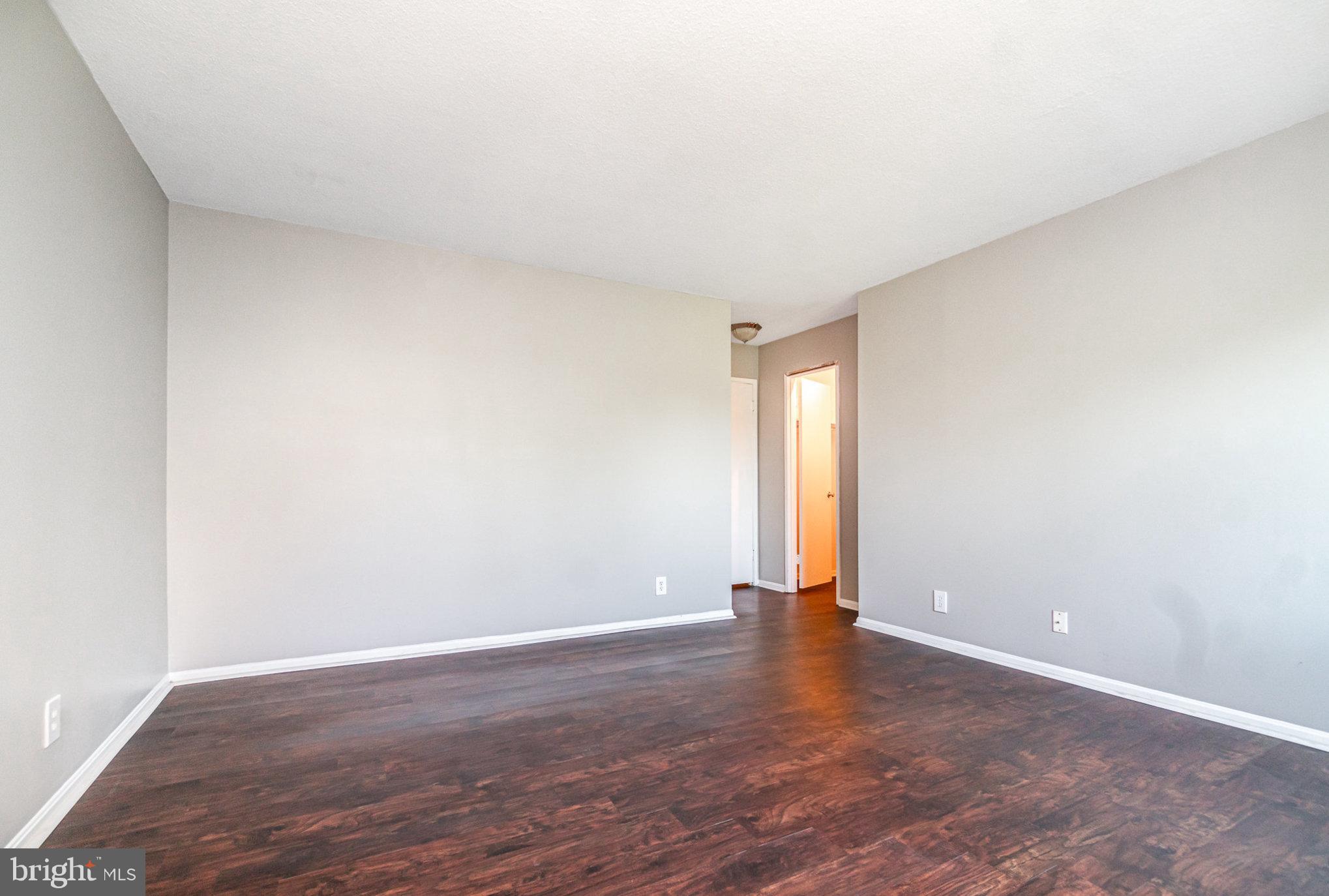 307 Yoakum Pkwy #716