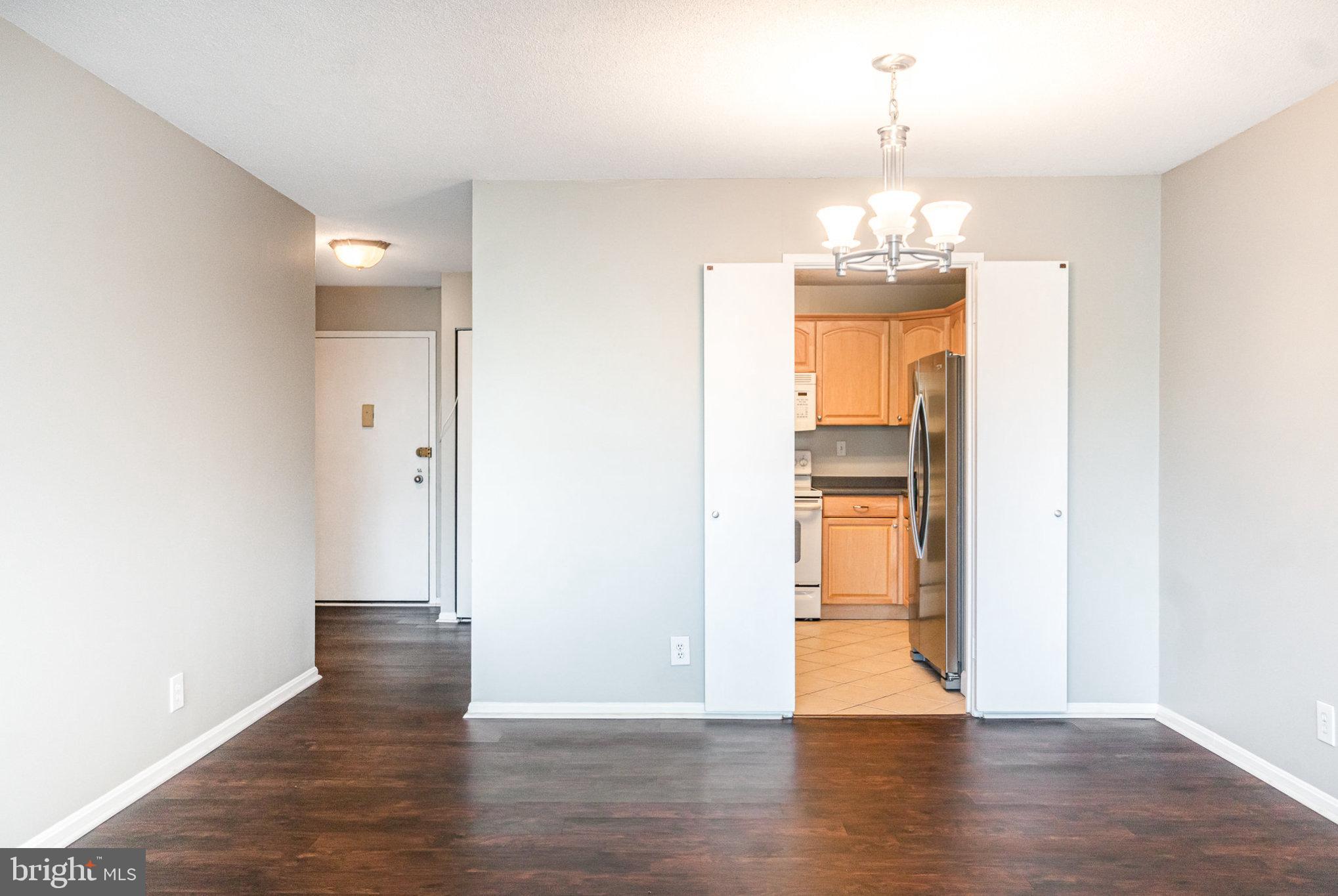 307 Yoakum Pkwy #716
