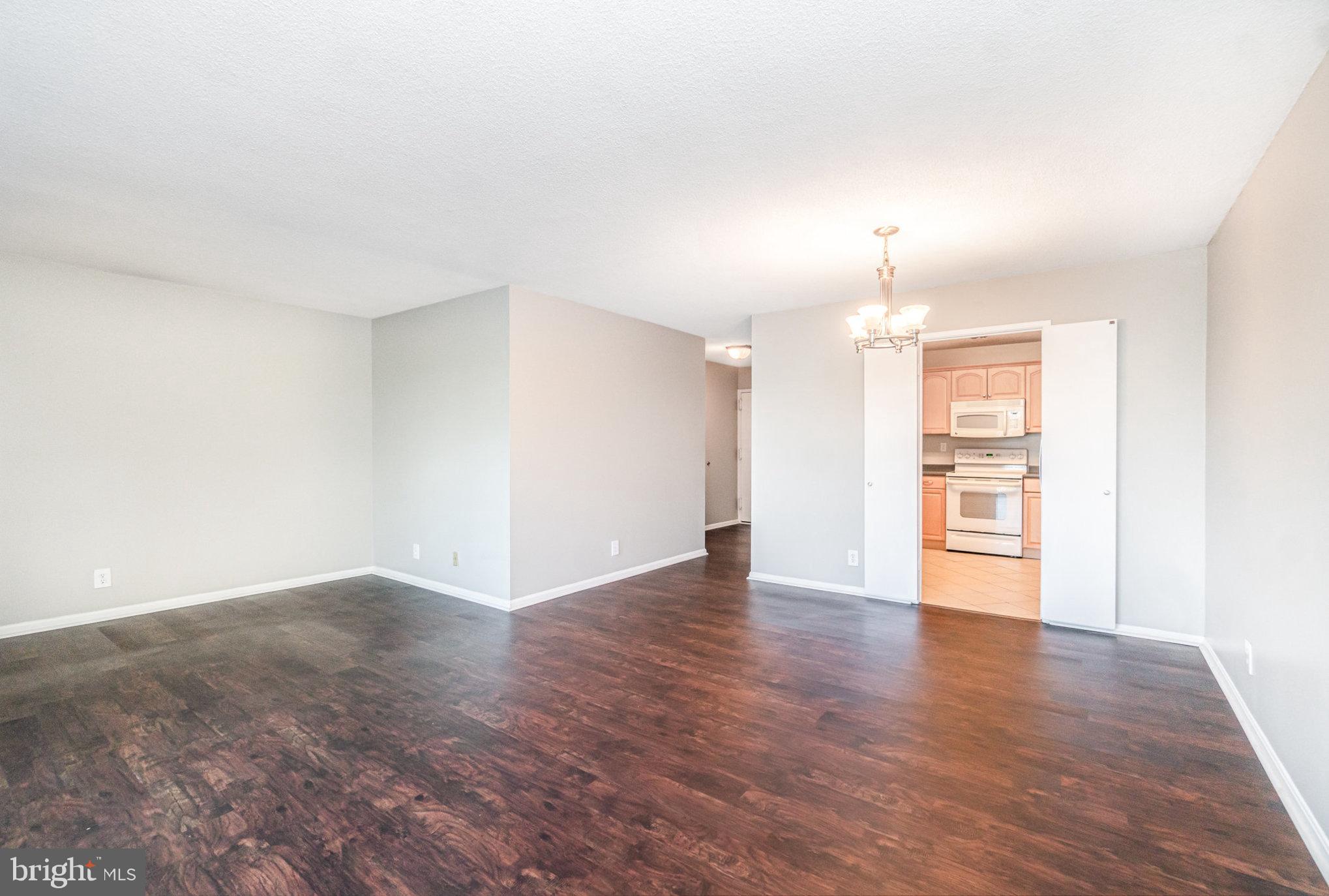 307 Yoakum Pkwy #716