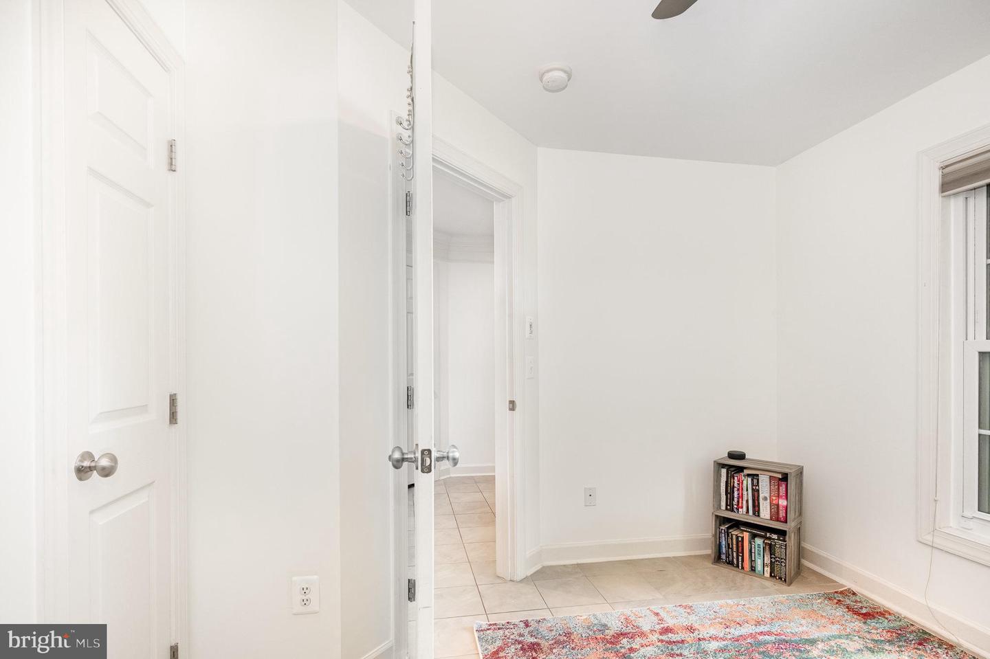 822 W Glebe Rd