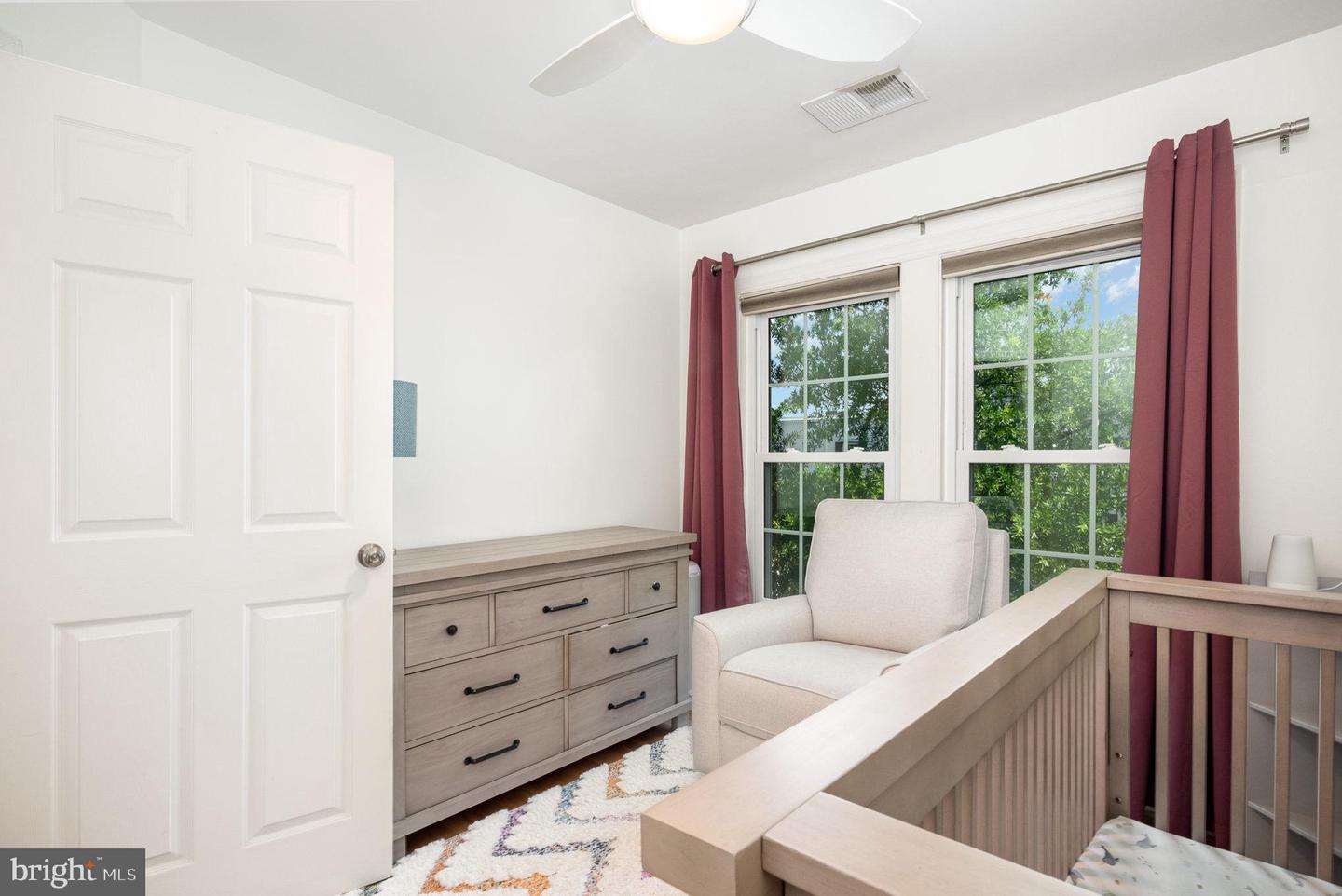 822 W Glebe Rd
