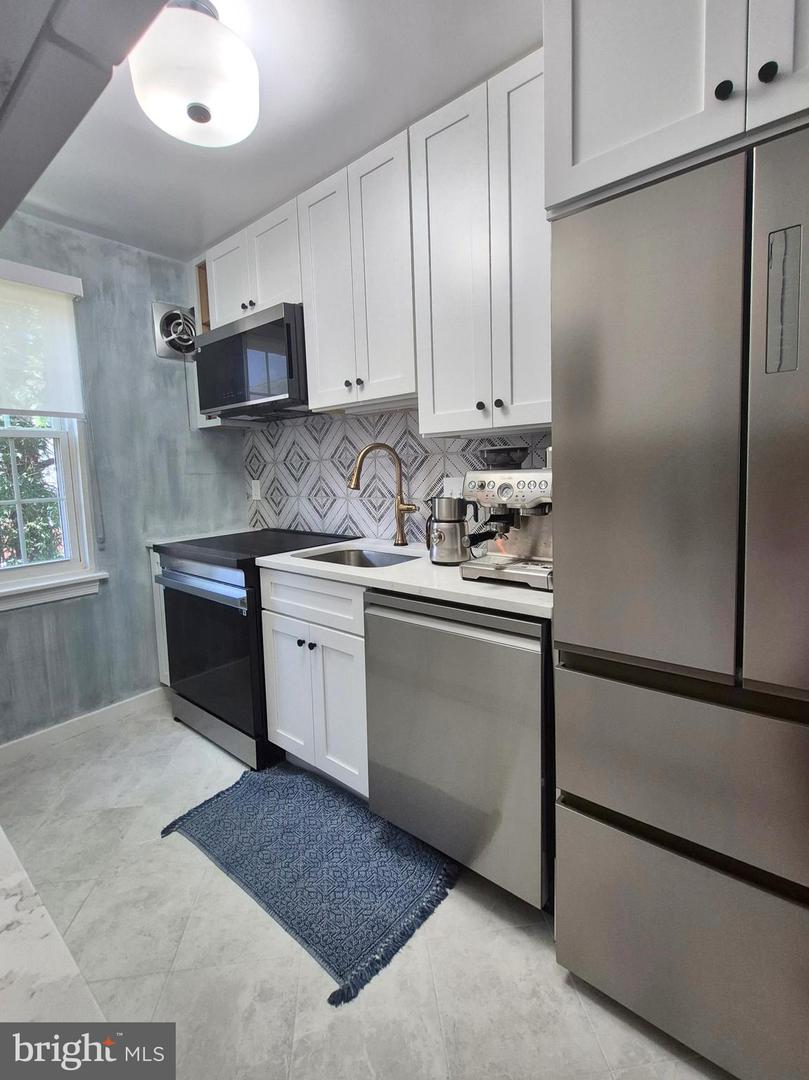 13 Auburn Ct #B