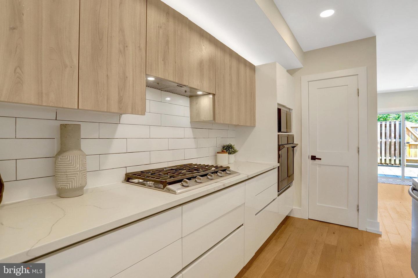 310 S Alfred St