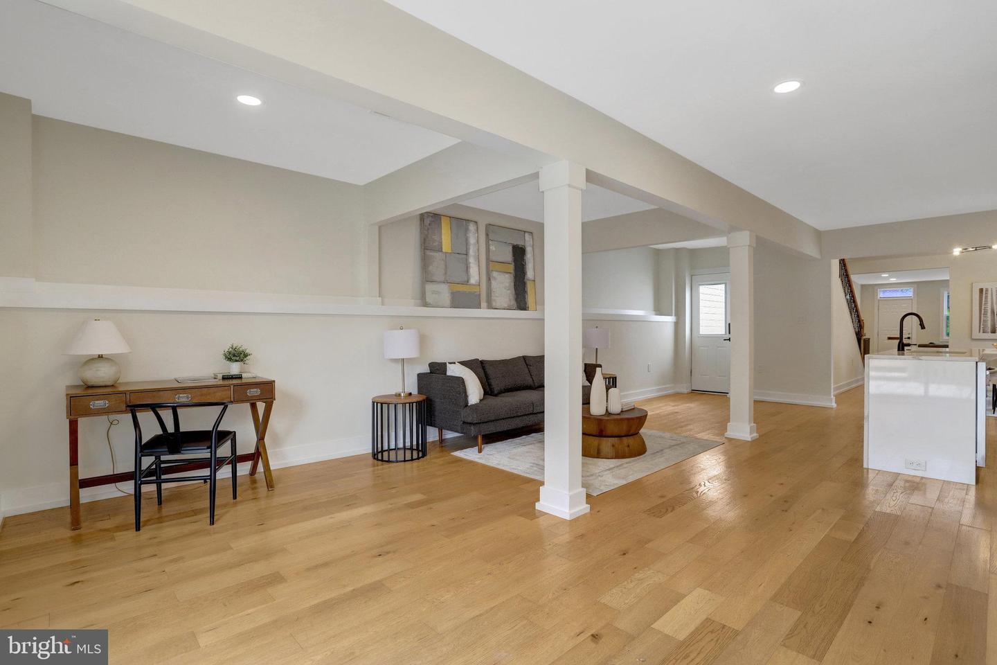 310 S Alfred St