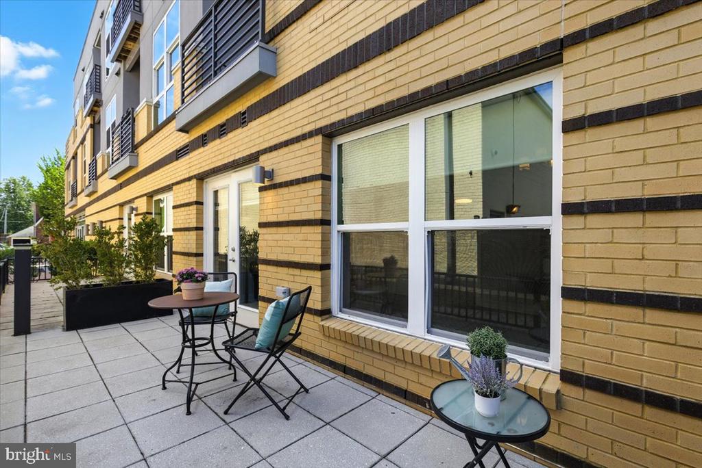 1800 Mount Vernon Ave #102