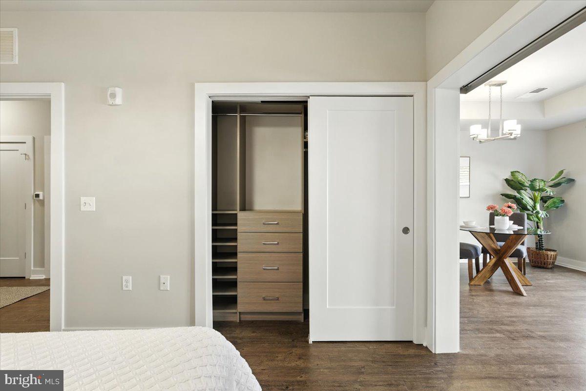 1800 Mount Vernon Ave #102